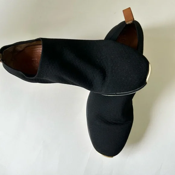 Gentle Souls Kenneth Cole Remi Slip On Sneaker Shoes Size 7.5 women’s - Picture 3 of 6